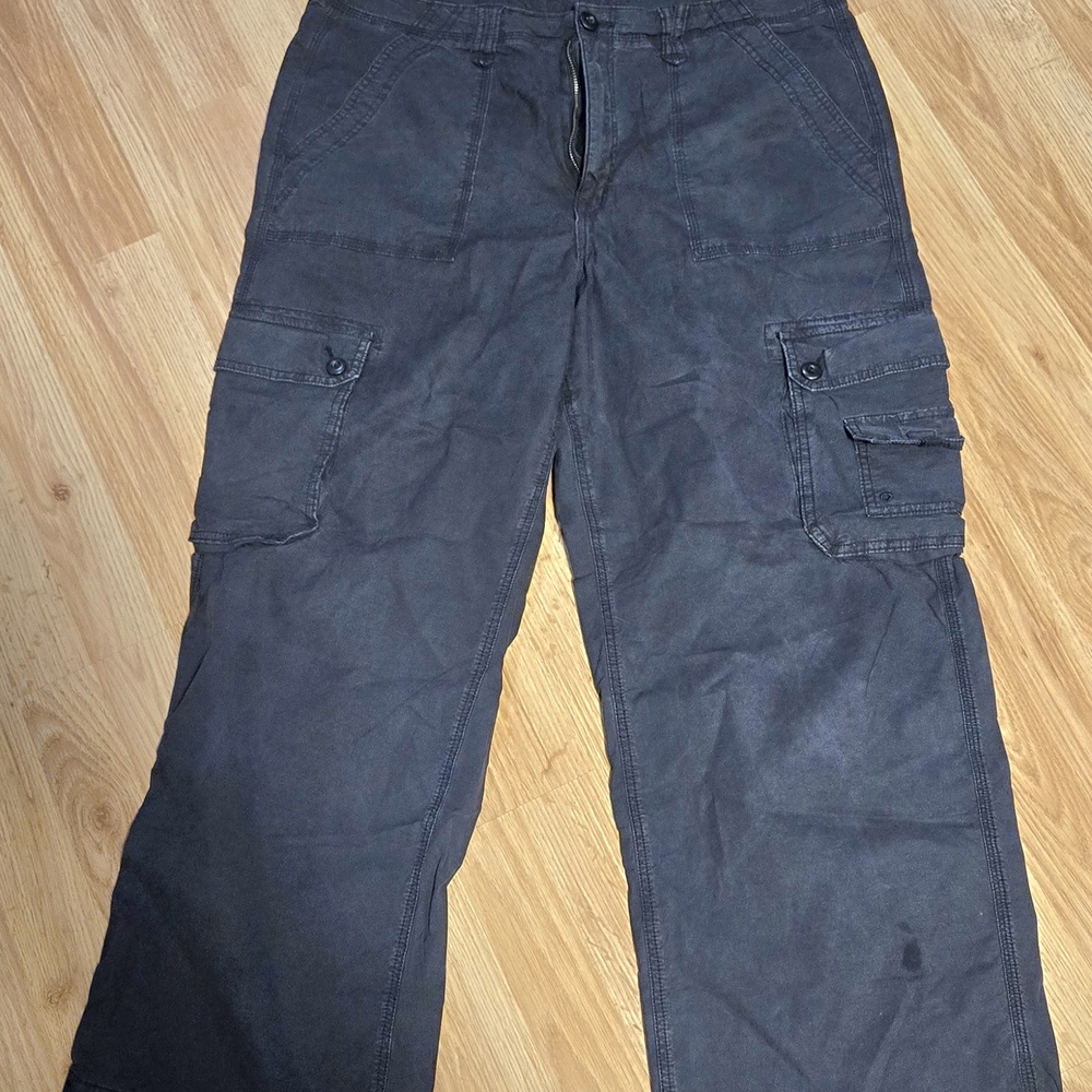 Womans Cargo Pants in Dark Navy